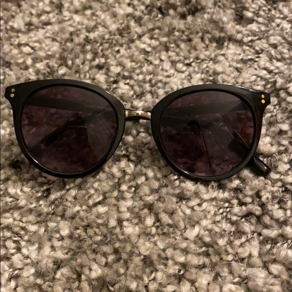 Black sunglasses